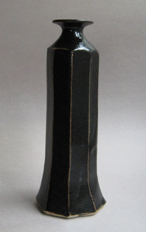 Mashiko-guro, Mashiko Black, Vase by Tagami Isamu, Hinata Kiln