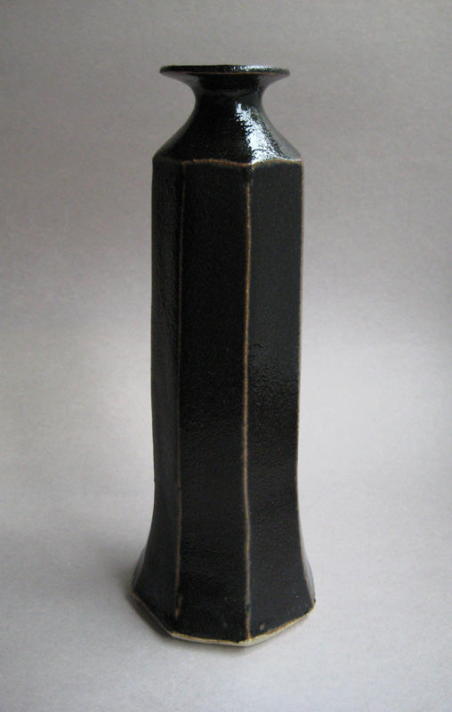 Mashiko-guro, Mashiko Black, Vase by Tagami Isamu, Hinata Kiln