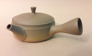 Tokoname Hirakyusu (wide kyusu) by Gyokkou Kiln, 190cc / 6.4oz.