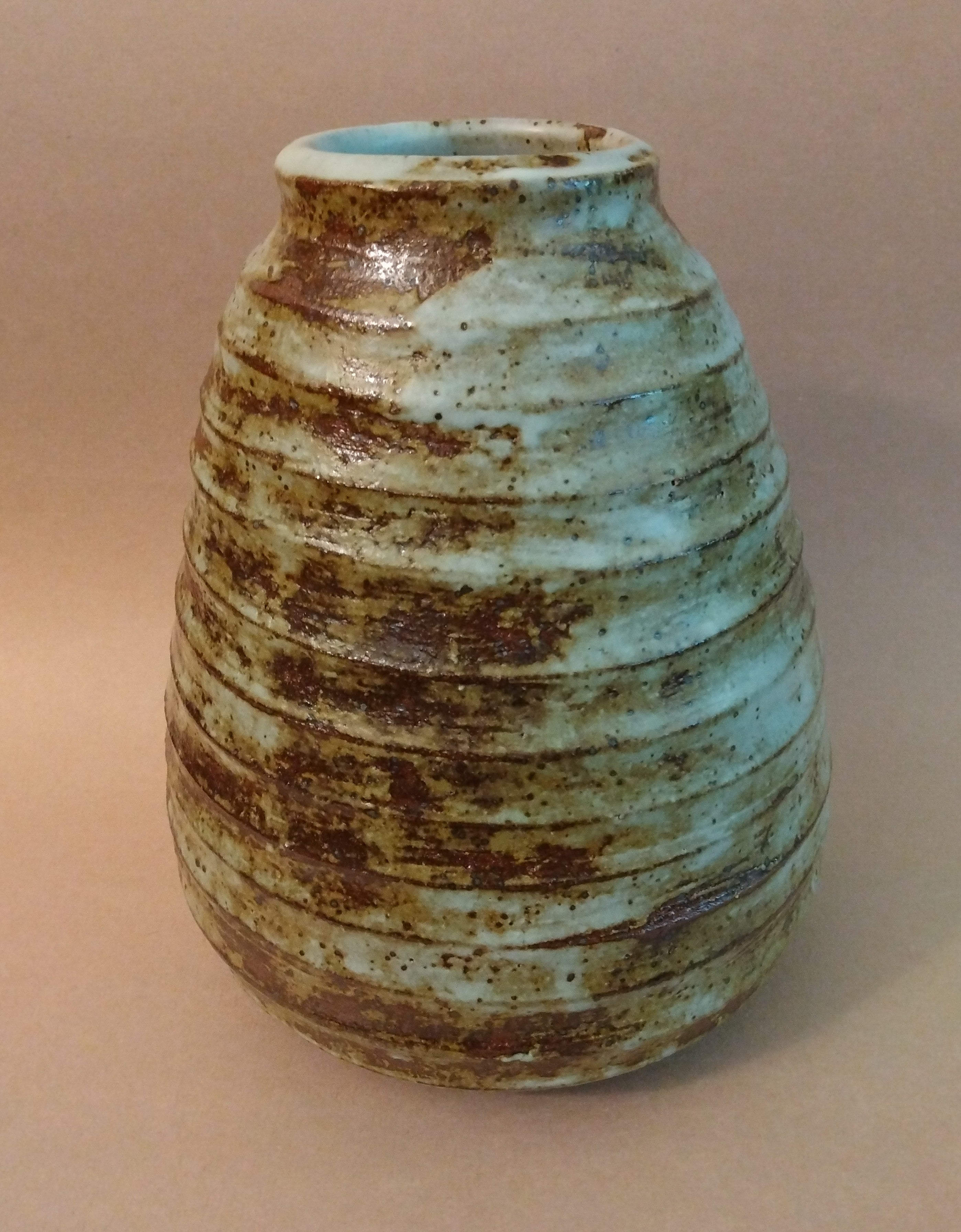 Beehive-shaped Vase by Sachiko Furuya