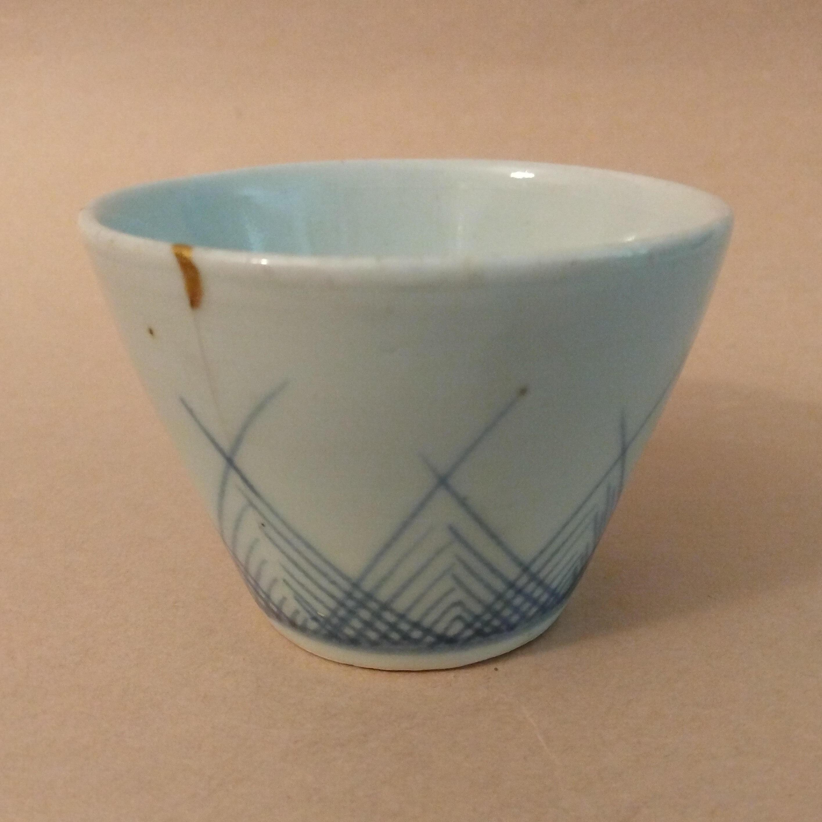 Imari Ware Soba Choko (Soba Noodle Dipping Cup) from the Mid-Late Edo period (1600-1868)