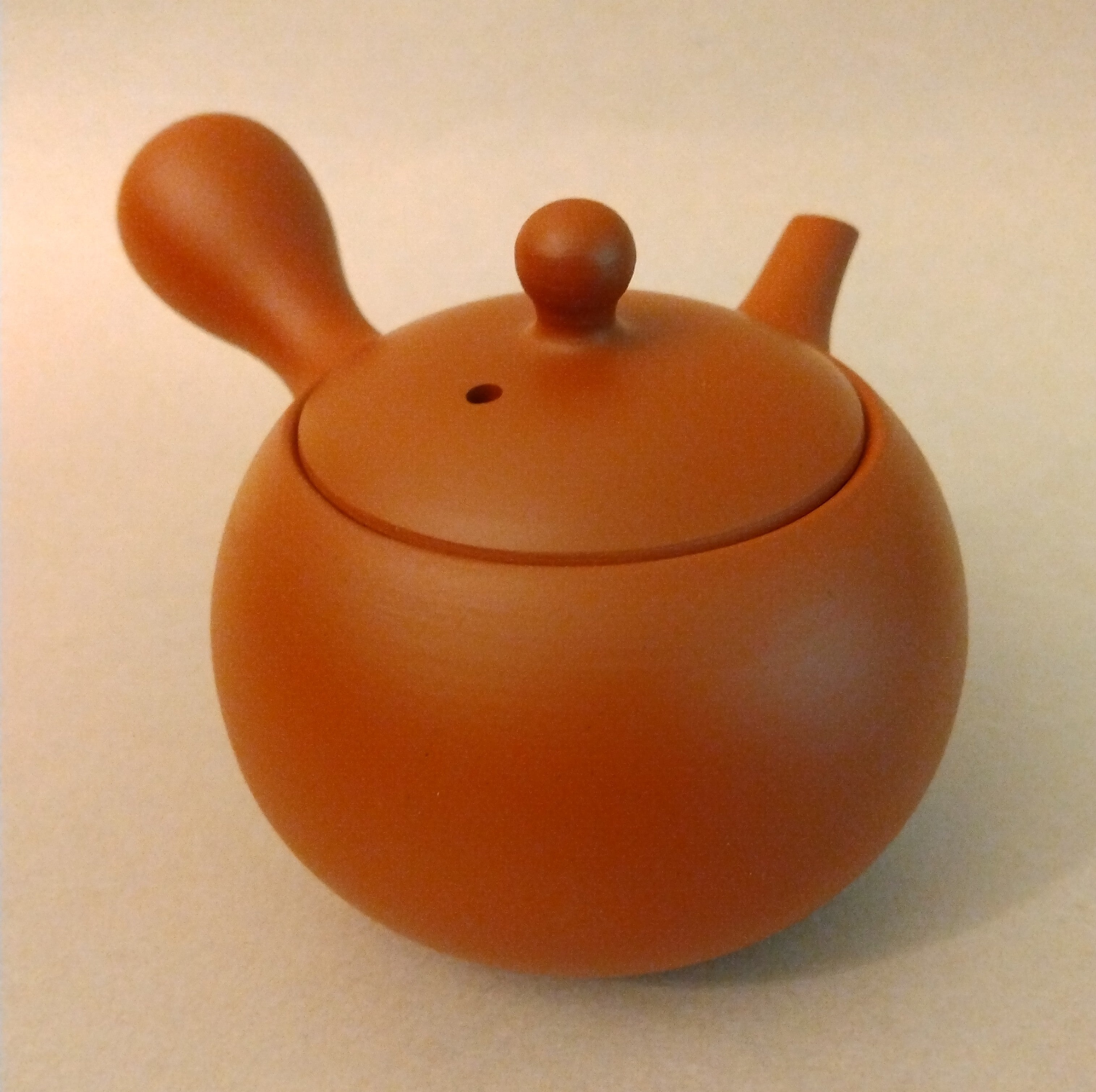 Shudei (Red Clay) Tokoname Komaru (Small Round) Kyusu, 180cc (6oz) by Jinsui Kiln