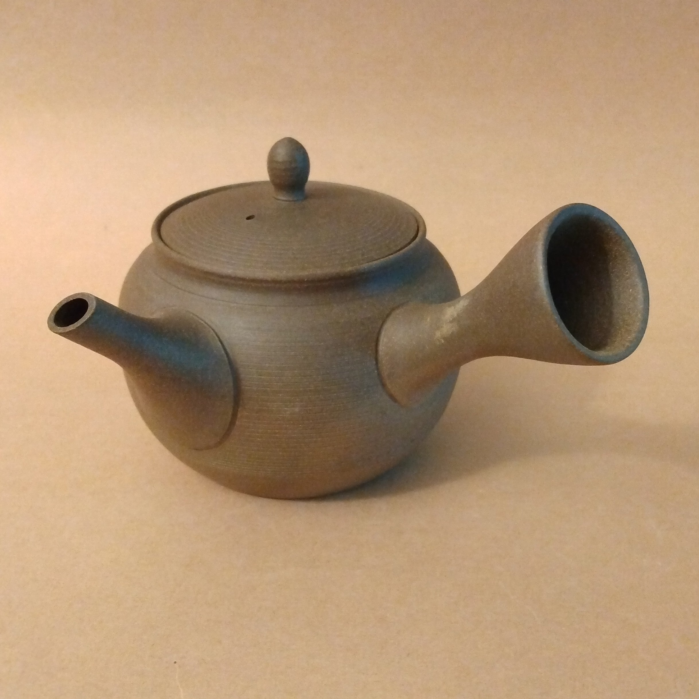 Tokoname Kyusu (Side-handle Tea Pot) by Gyokkou Kiln, 290cc / 9.8oz.