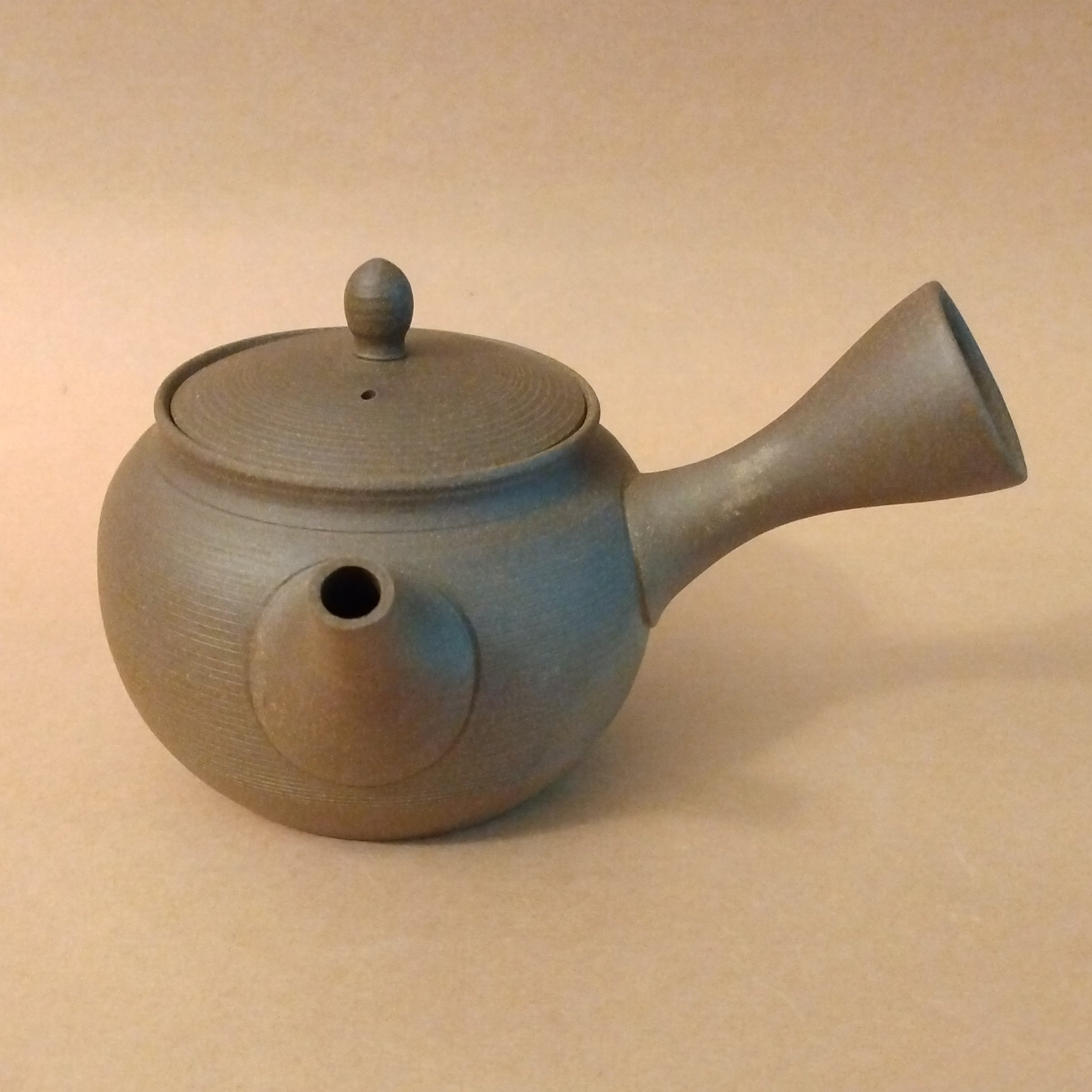 Tokoname Kyusu (Side-handle Tea Pot) by Gyokkou Kiln, 290cc / 9.8oz.