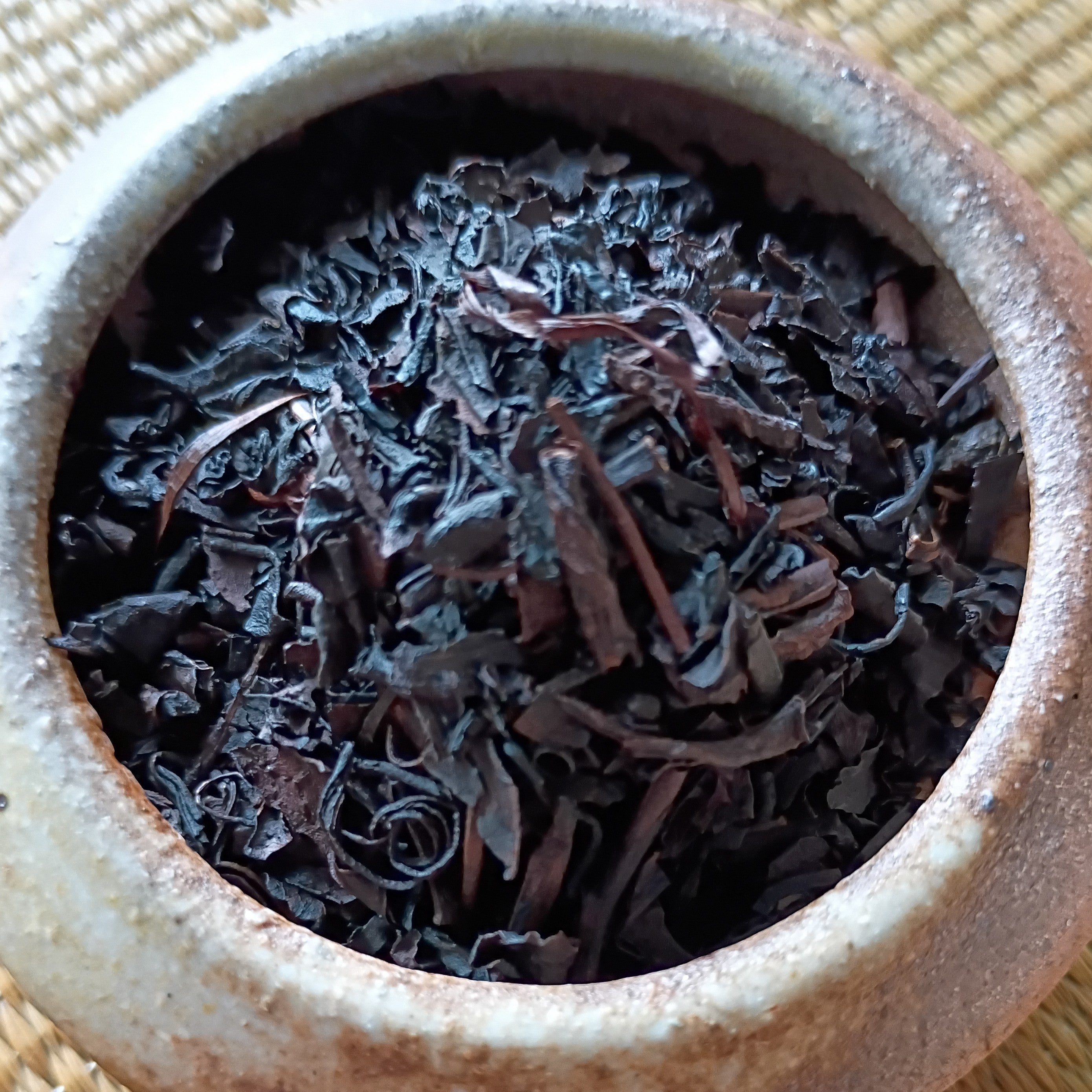 KUMAMOTO EARTHQUAKE RELIEF DONATION NEW 2026 SHINCHA Hinokuni Dark Roast Houjicha; Sagara Village, Kumamoto Prefecture, 80g. Naturally grown.