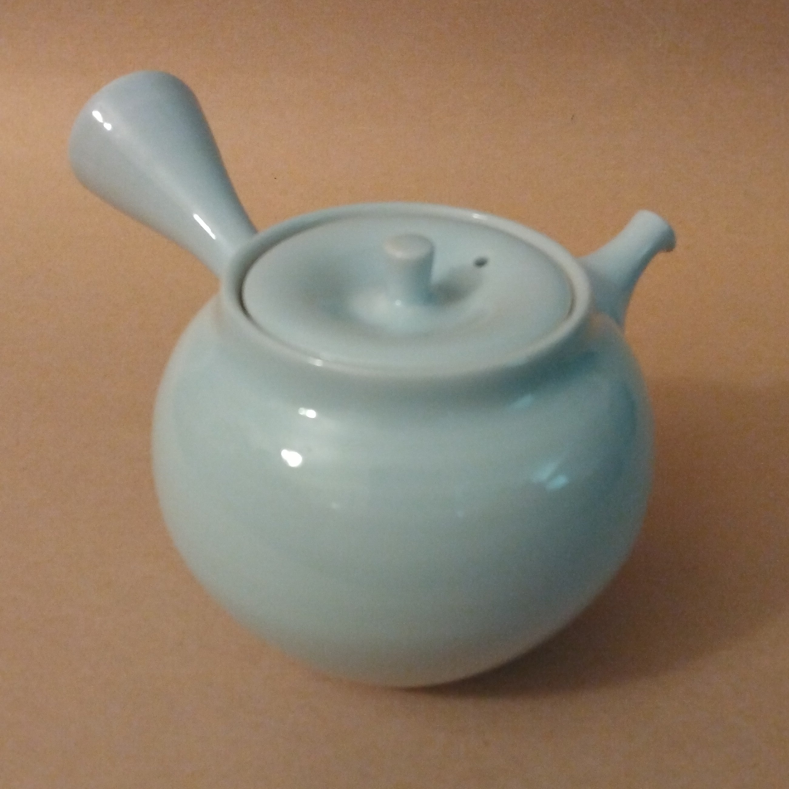 Light Blue Porcelain Hasami-yaki Kyusu (Side-handle Tea Pot) by Fukuhou Kiln, 270cc / 9.1oz.