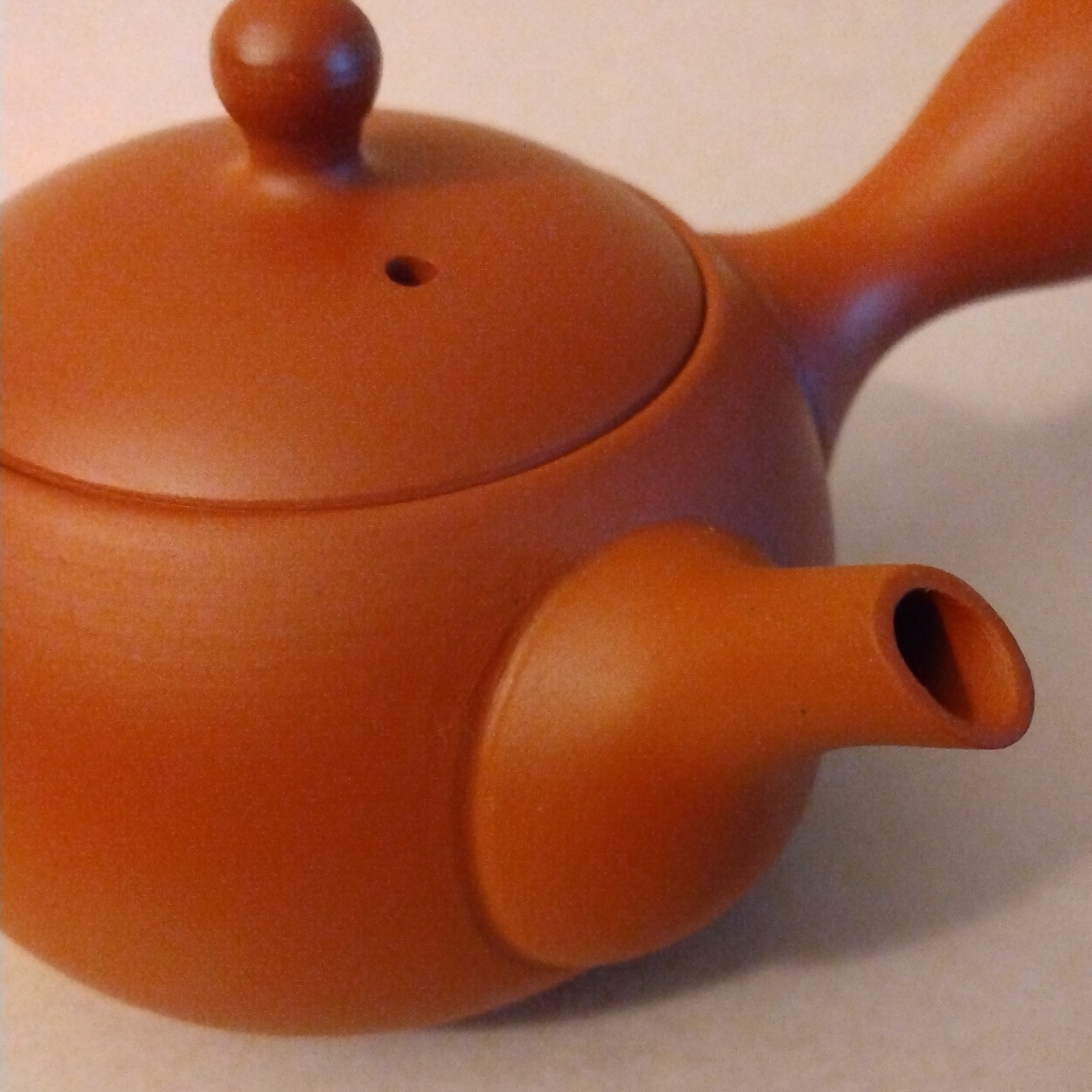 Shudei (Red Clay) Tokoname Komaru (Small Round) Kyusu, 180cc (6oz) by Jinsui Kiln
