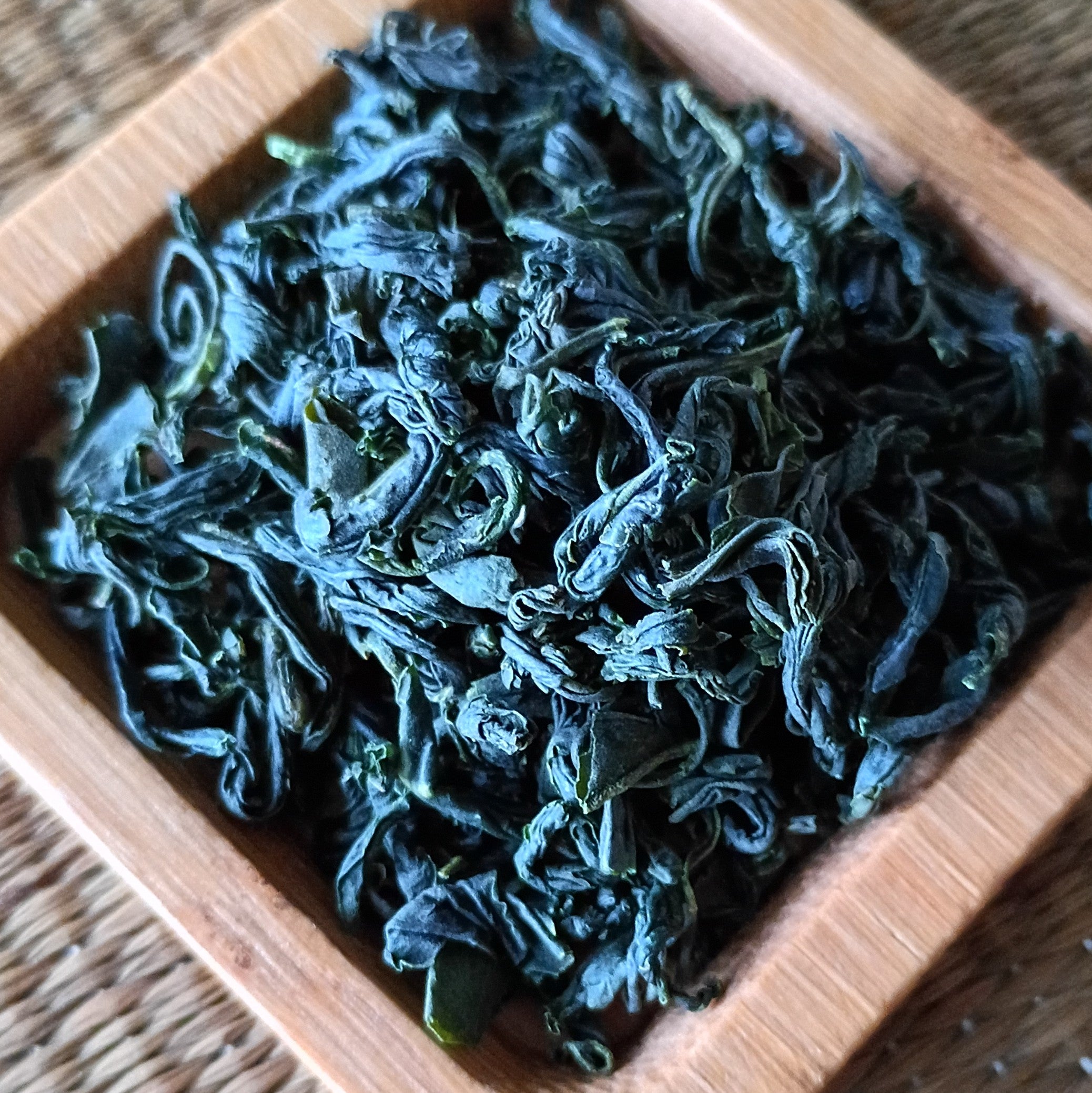 KUMAMOTO EARTHQUAKE RELIEF DONATION NEW 2026 SHINCHA Kajihara Tea Farm Densho Kamairicha; Ashikata, Kumamoto Prefecture, 80g. Naturally grown.