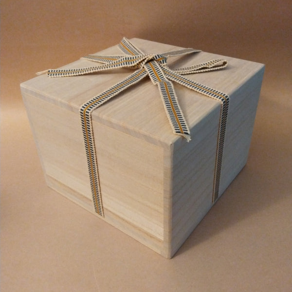 小物入れ Wasted Youth RIBBON CERAMIC BOX Himo Tsuki Kibako, Wooden Box with Cord for Chawan, Tea Bowl, Storage