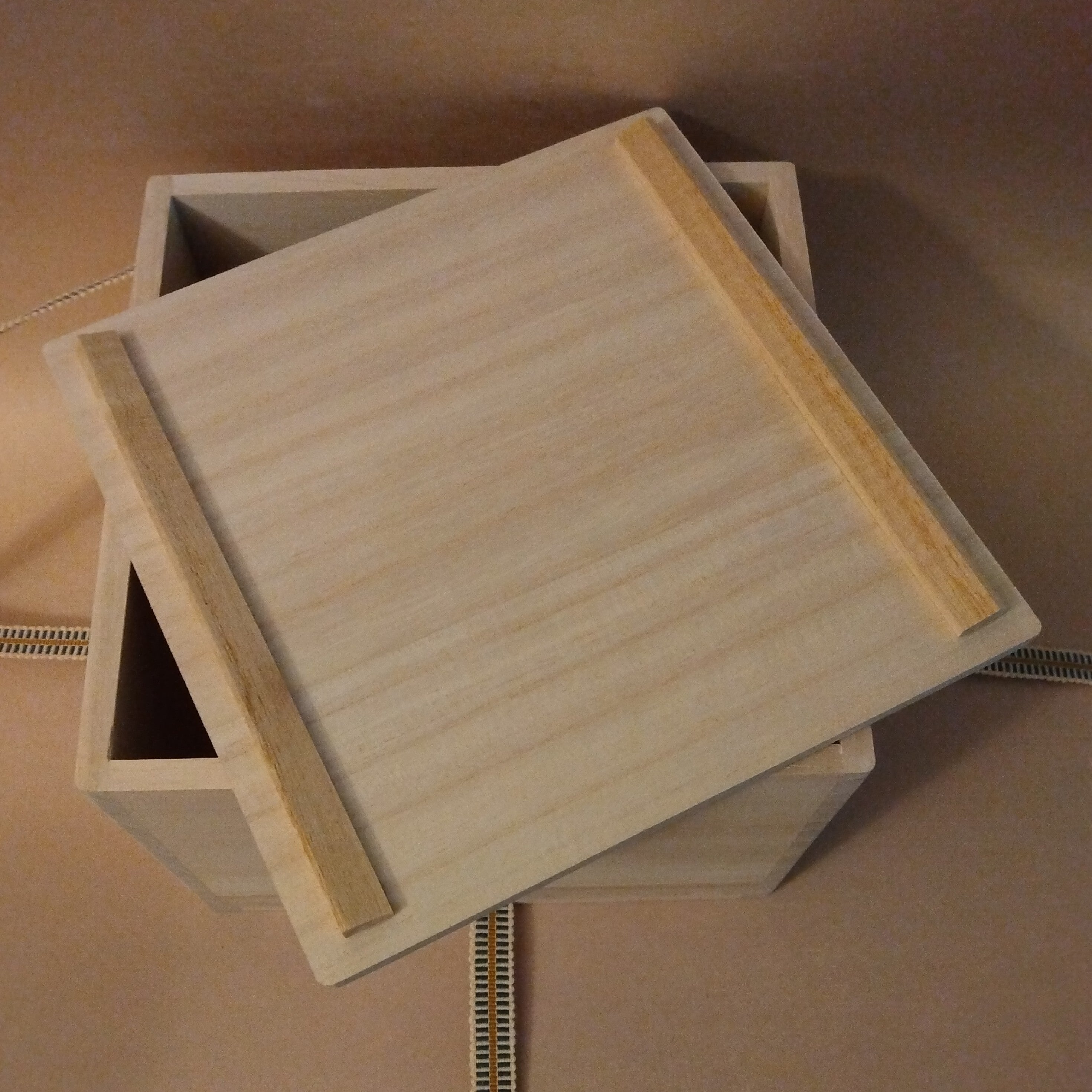 Himo Tsuki Kibako, Wooden  Box  with Cord for Chawan, Tea Bowl, Storage