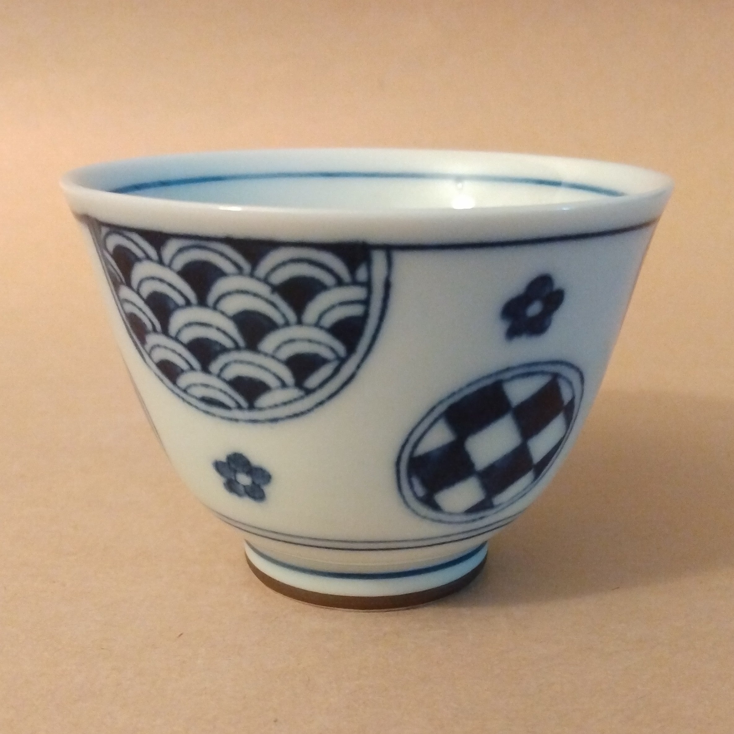 Blue and White Porcelain Sencha Yunomi, Tea Cups, 110ml (3.7 oz), set of 5. Mino ware; Gifu, Japan