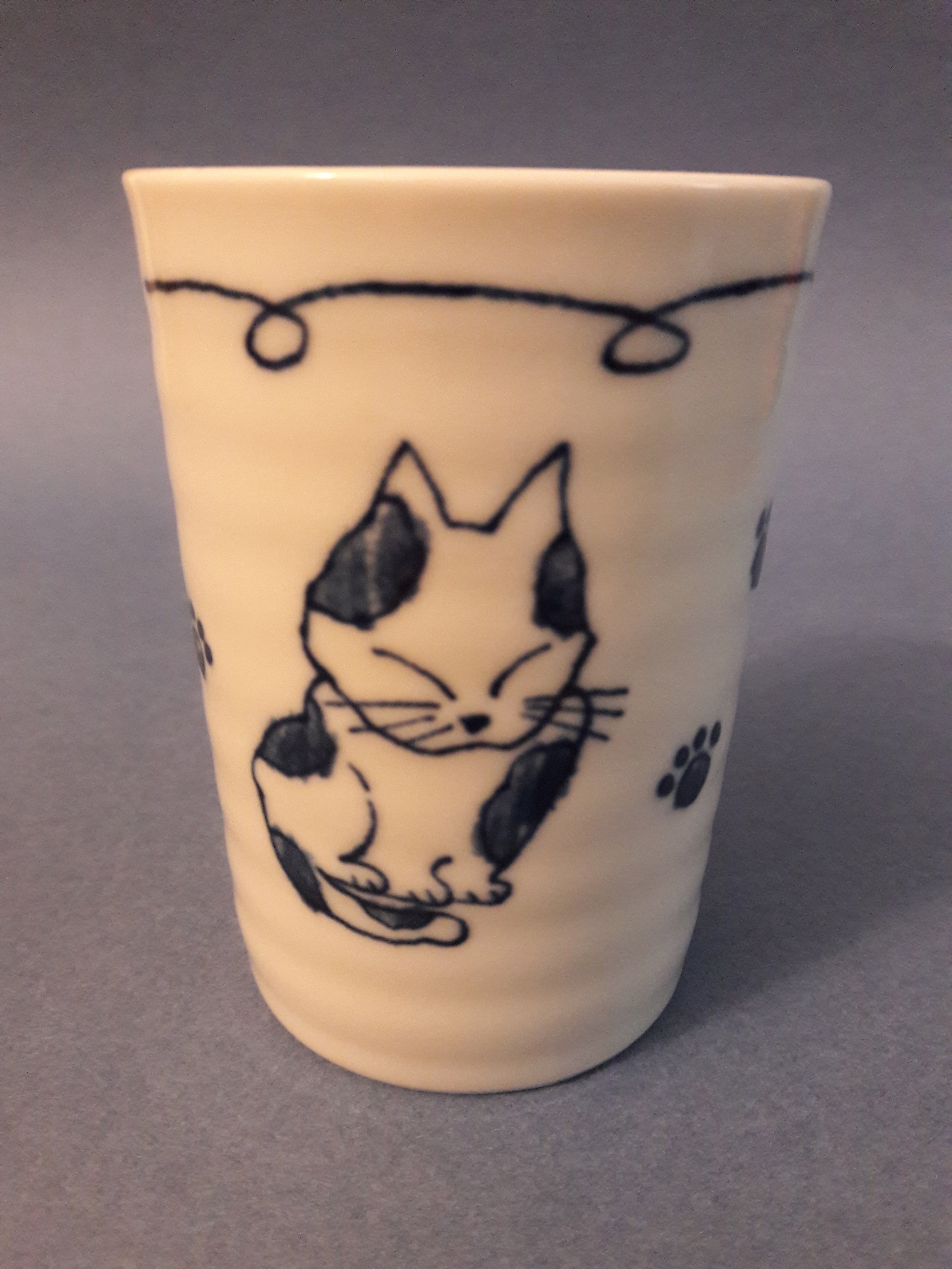 Set of 5 Adorable Cat Tea Cups, Blue & White Mino-ware, 180cc (6oz.)