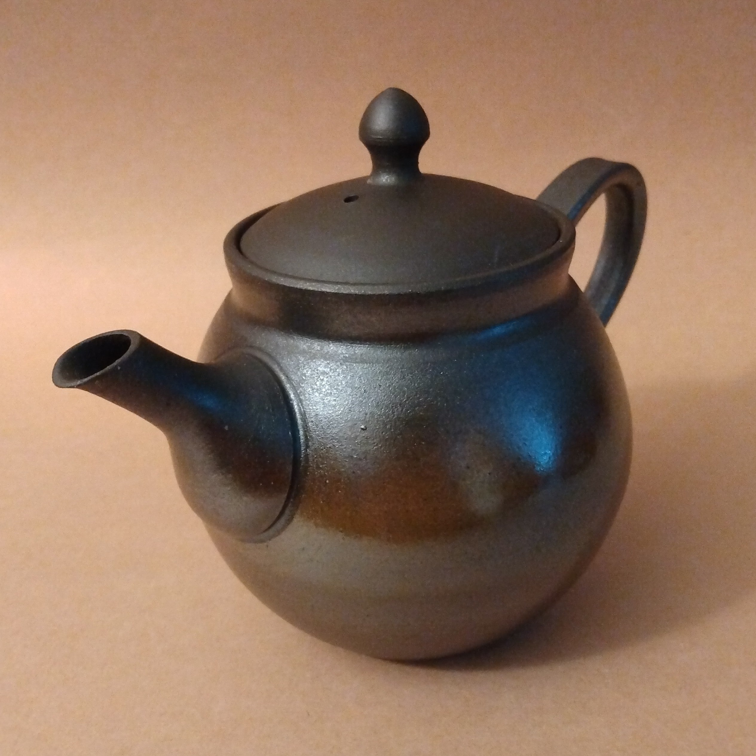 Tokoname ware Tea Pot by Sawada Tomohiro, 350cc / 11.8oz.