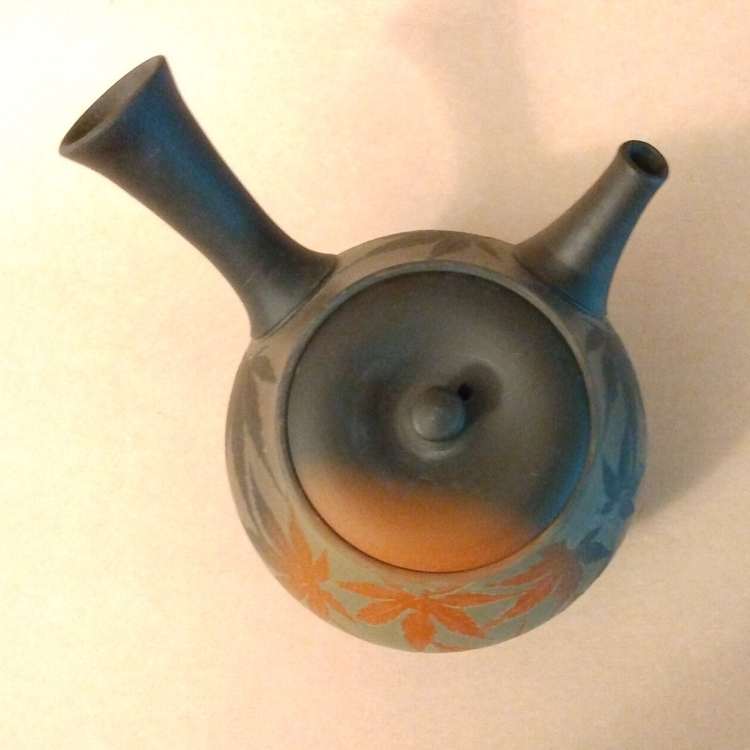 Tokoname Kyusu (Side-handle Tea Pot) with Maple Leaf Design by Seiho Tsuzuki, 300cc / 10.1oz.